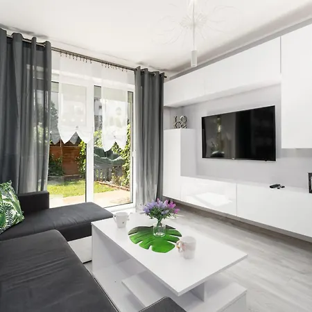 Apartament Konduktorska Z Parkingiem I Ogrodkiem - W Spokojnej Dzielnicy By Noclegi Renters Breslau Exterior foto