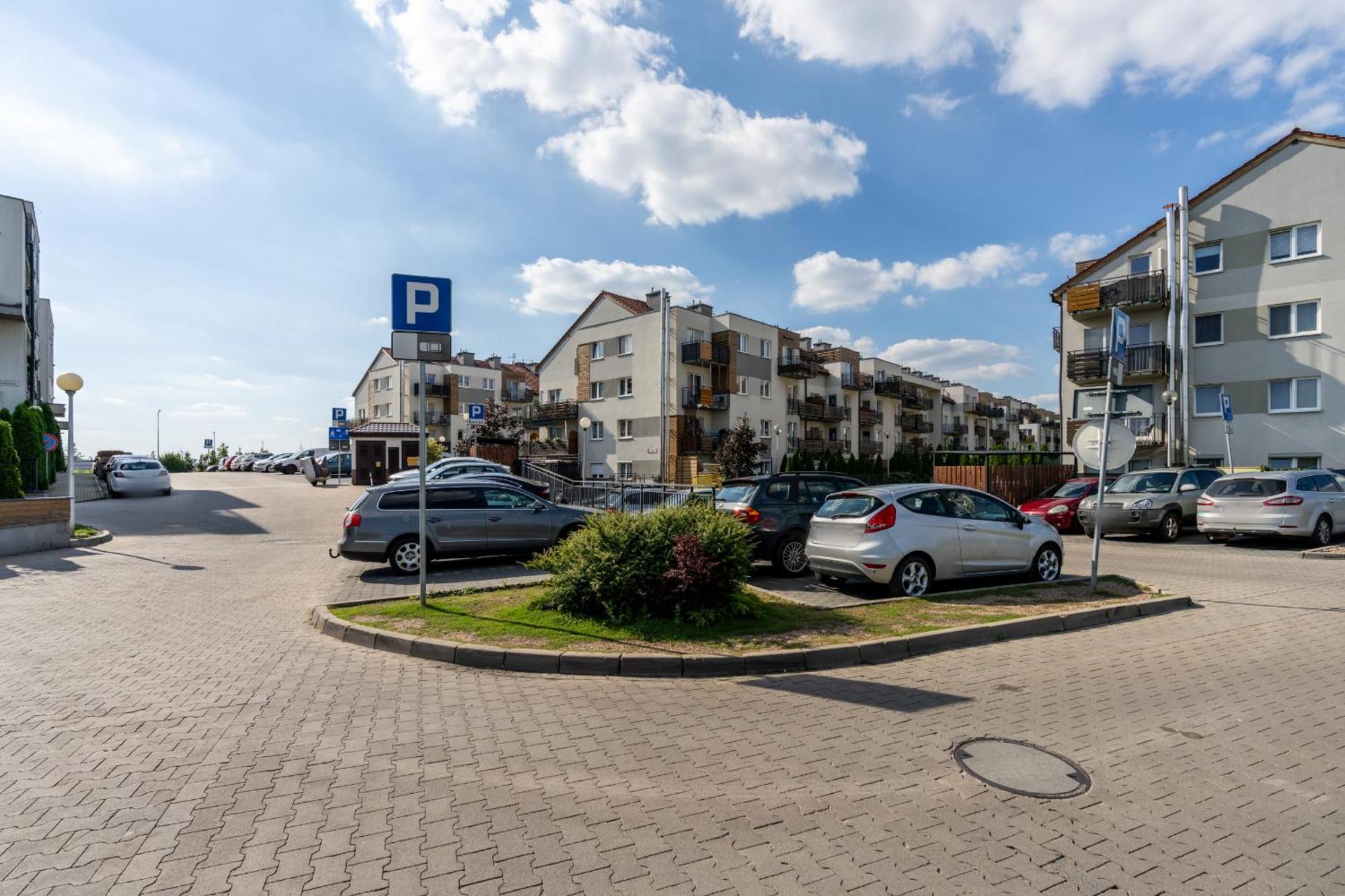 Konduktorska Z Parkingiem I Ogrodkiem - W Spokojnej Dzielnicy By Renters Apartment Breslau